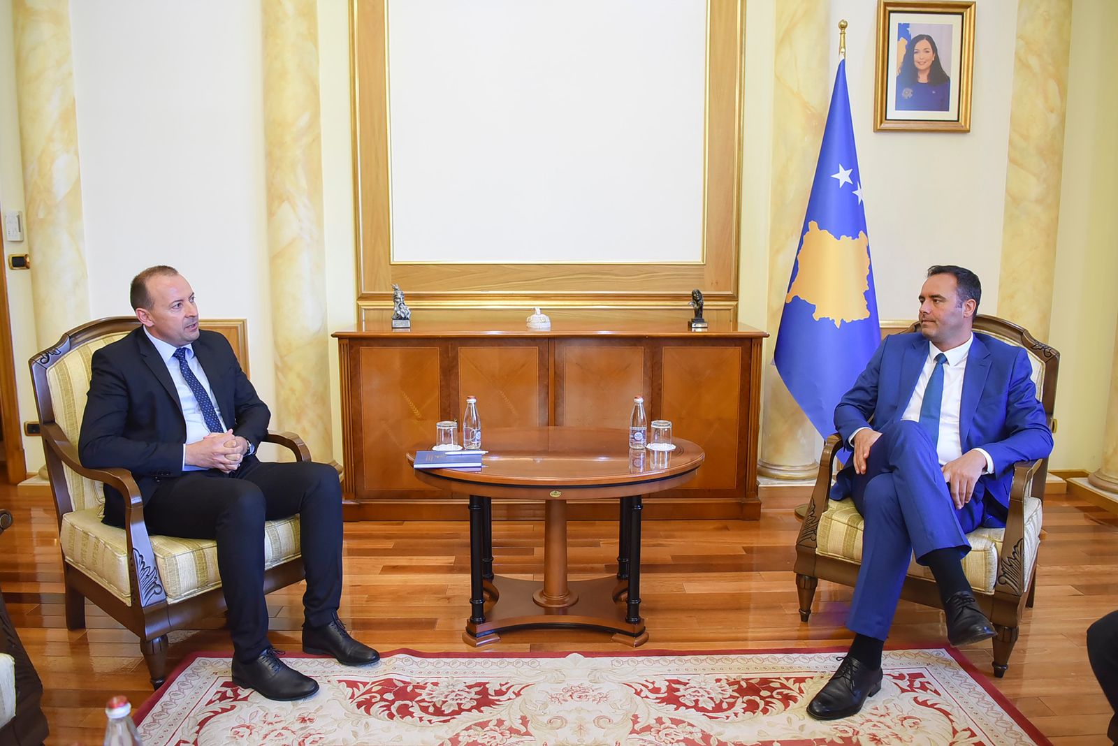 Sot në Kuvendin e Kosovës u takua Drejtori i Agjencisë për Parandalimin e Korrupsionit, Yll Buleshkaj, me Kryetarin e Kuvendi i Kosovës – Skupština Kosova , Glauk Konjufca.